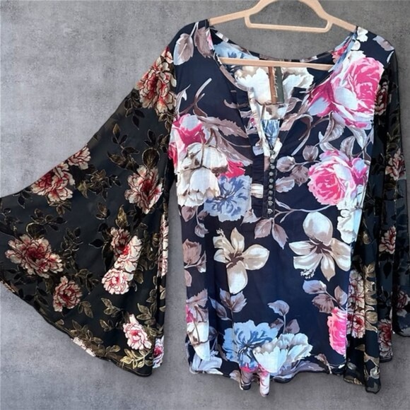 Aratta Tops - ARATTA SILENT JOURNEY Velvet Burnout Bell Sleeve Mixed Media Boho Blouse XS NWT